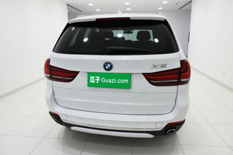 Used BMW X5 2018 xDrive28i Rear