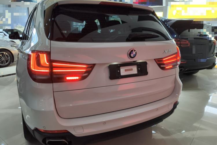 Used BMW X5 2018 xDrive35i Base Model Middle East Rear