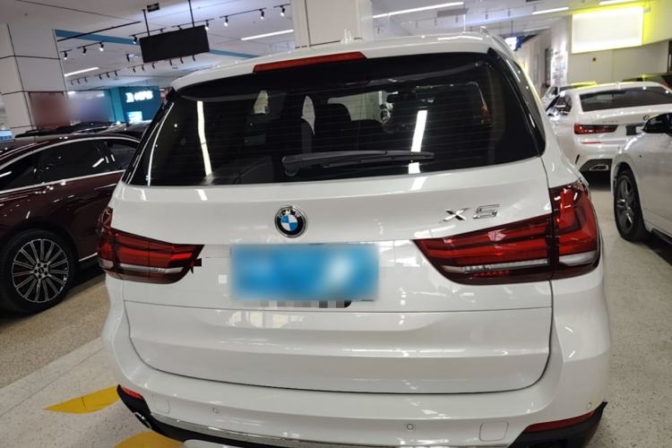 Used BMW X5 2018 xDrive28i Rear