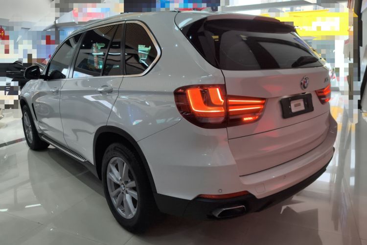 Used BMW X5 2018 xDrive35i Base Model Middle East Rear Left 45 Deg