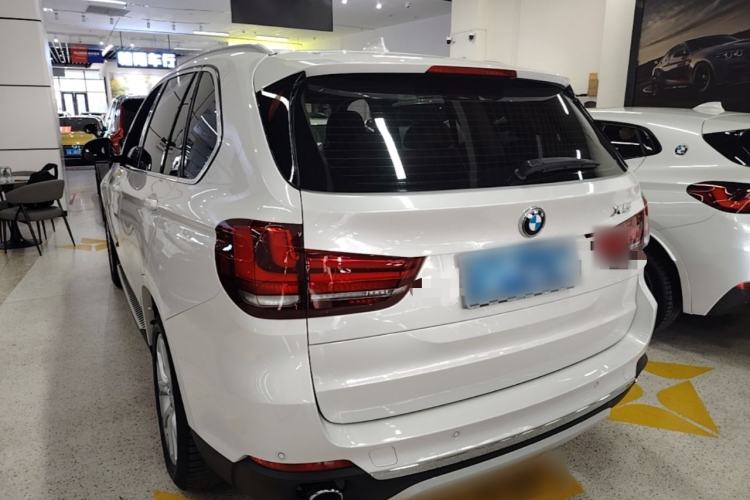 Used BMW X5 2018 xDrive28i Rear Left 45 Deg