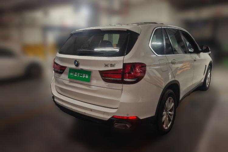 Used BMW X5  Rear Right 45 Deg