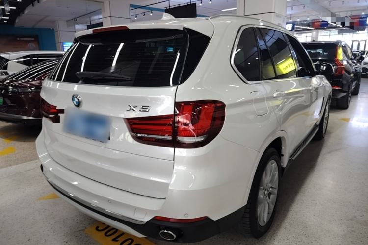 Used BMW X5 2018 xDrive28i Rear Right 45 Deg