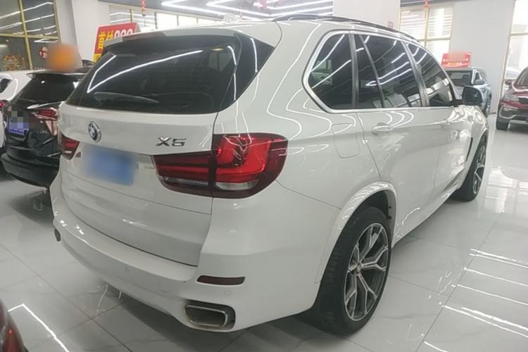 Used BMW X5 2018 xDrive35i Base Model Middle East Rear Right 45 Deg