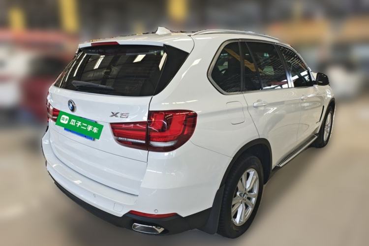 Used BMW X5  Rear Right 45 Deg