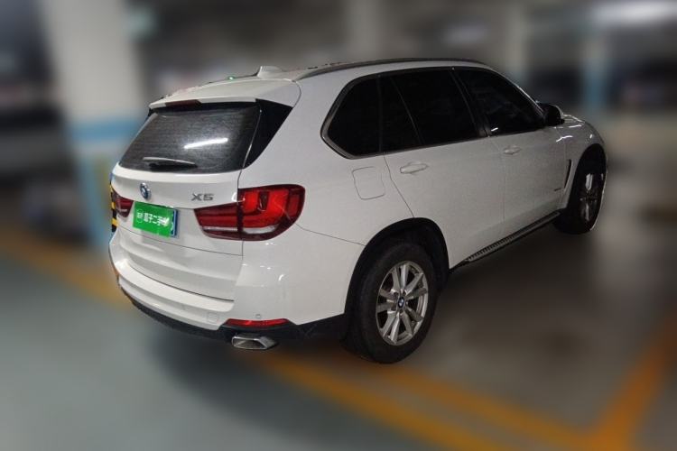Used BMW X5  Rear Right 45 Deg