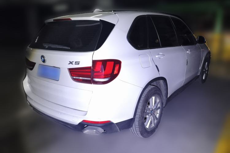 Used BMW X5 2018 xDrive35i Base Model Middle East Rear Right 45 Deg