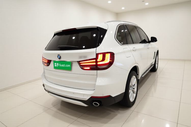 Used BMW X5 2018 xDrive28i Rear Right 45 Deg