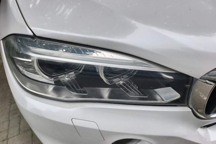 Used BMW X5 2018 xDrive28i Right Front Headlight