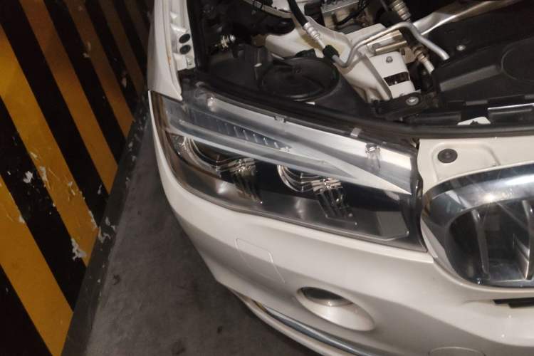 Used BMW X5 2018 xDrive28i Right Front Headlight
