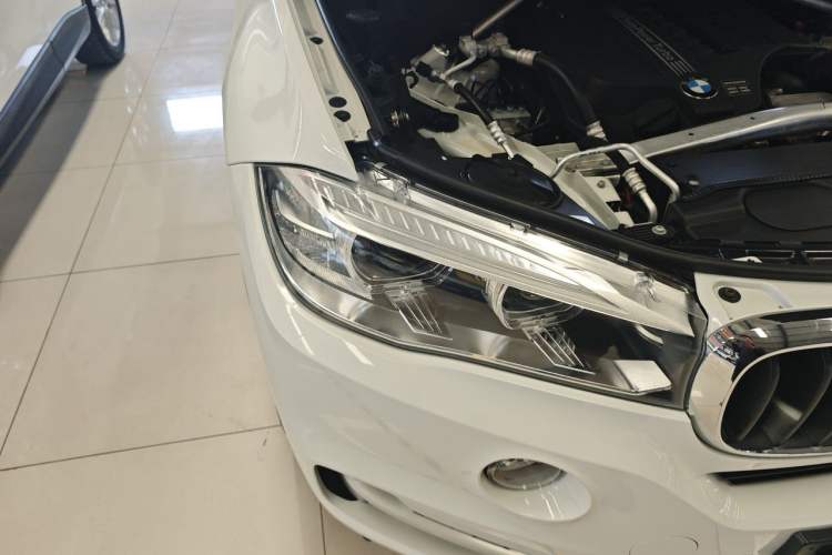 Used BMW X5  Right Front Headlight