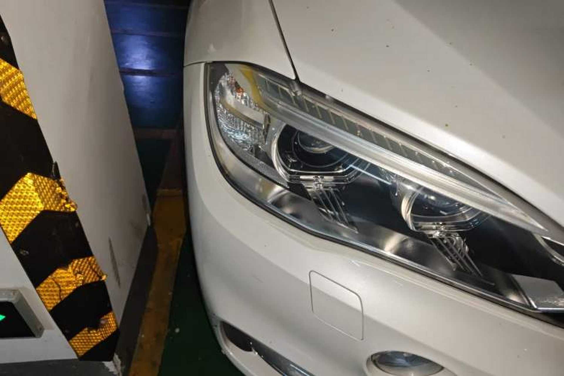 Used BMW X5 2018 xDrive28i Right Front Headlight