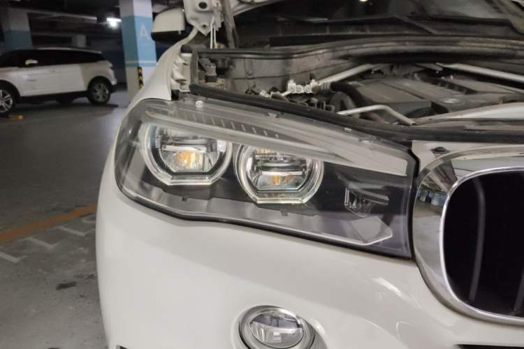 Used BMW X5 2018 xDrive35i Standard Model Small Screen Fabric Middle East Right Front Headlight