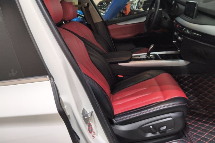 Used BMW X5 2018 xDrive35i Base Model Middle East Right Front Seat