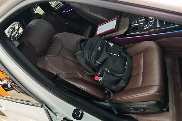 Used BMW X5 2018 xDrive35i M Sport Edition Right Front Seat
