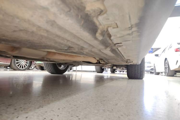 Used BMW X5 2018 xDrive28i Right Side Sill