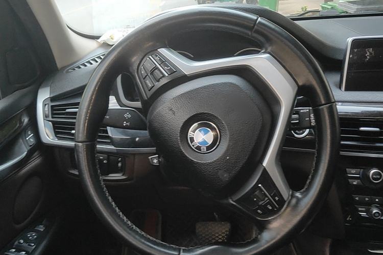 Used BMW X5 2018 xDrive28i Steering Wheel