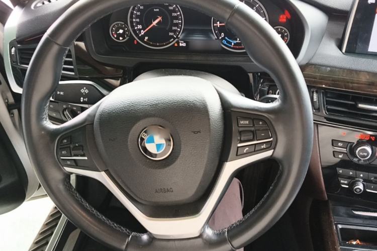 Used BMW X5 2018 xDrive28i Steering Wheel