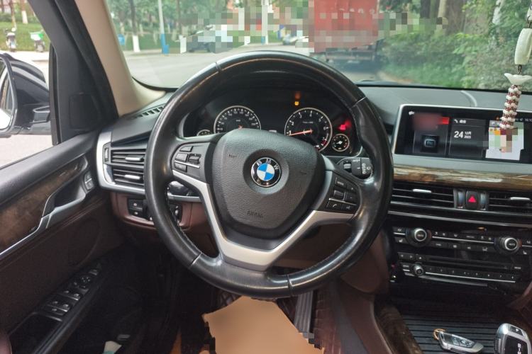 Used BMW X5 2018 xDrive28i Steering Wheel