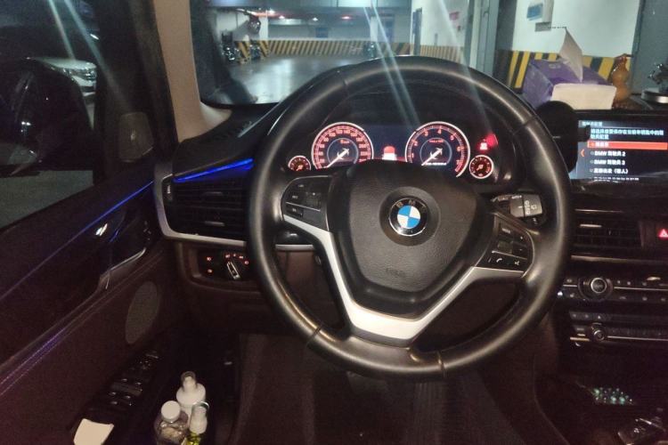Used BMW X5 2018 xDrive28i Steering Wheel