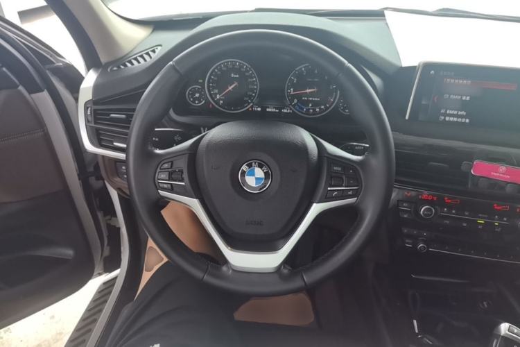 Used BMW X5 2018 xDrive28i Steering Wheel