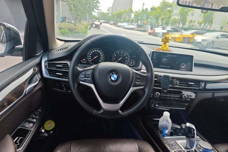 Used BMW X5 2018 xDrive35i Elegant Edition Steering Wheel