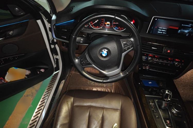 Used BMW X5 2018 xDrive28i Steering Wheel