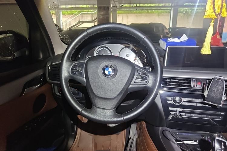 Used BMW X5  Steering Wheel