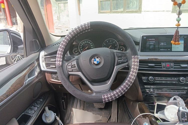 Used BMW X5 2018 xDrive28i Steering Wheel