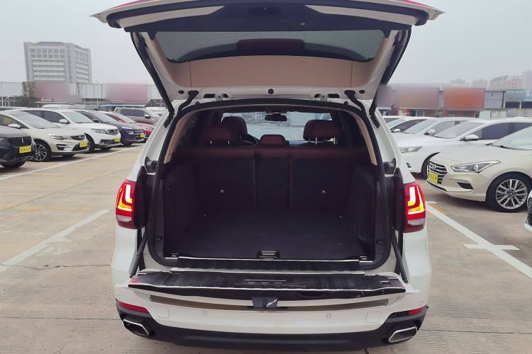 Used BMW X5 2018 xDrive35i Standard Model Small Screen Fabric Middle East Trunk