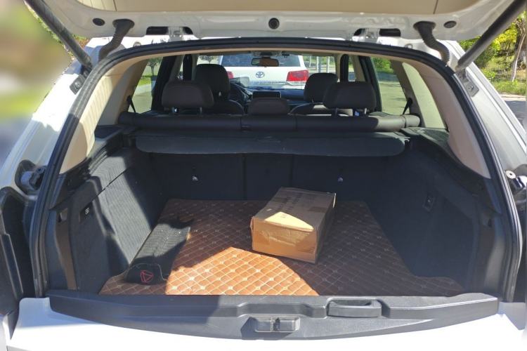 Used BMW X5 2018 xDrive28i Trunk