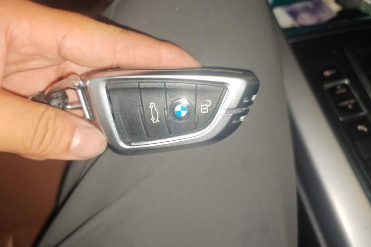 Used BMW X5  Vehicle Key
