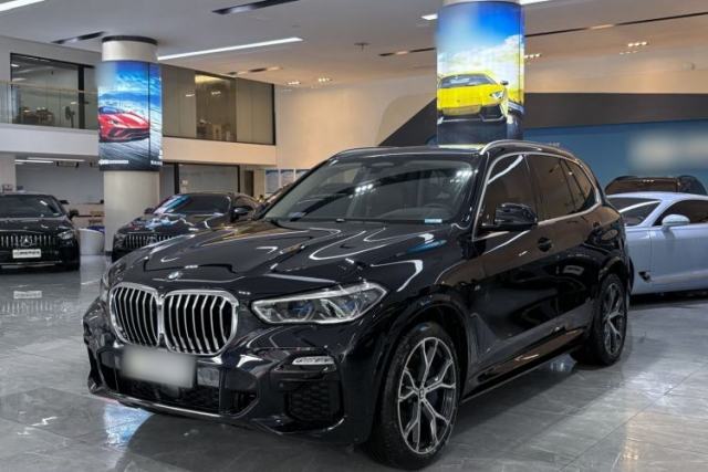 Used BMW X5 2019 xDrive40i Luxury Model with M Sport Package