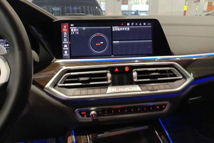 Used BMW X5 2019 xDrive40i M Sport Package Audio And AC Panel