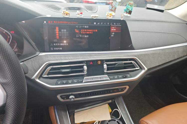 Used BMW X5 2019 xDrive40i M Sport Package Audio And AC Panel
