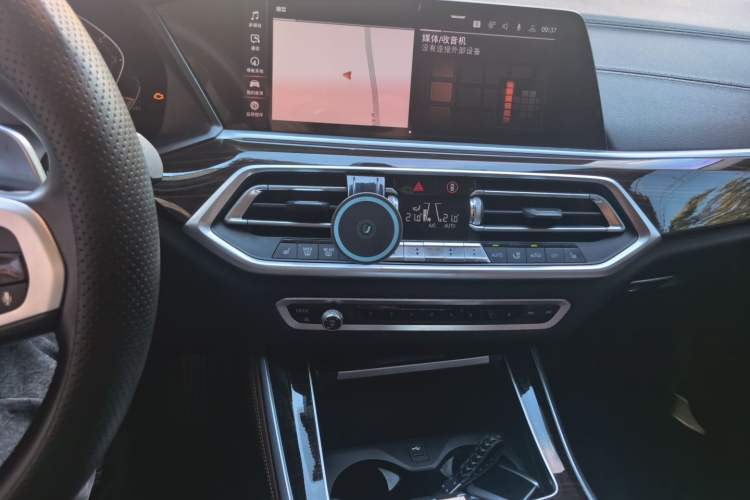 Used BMW X5 2019 xDrive40i M Sport Package Audio And AC Panel