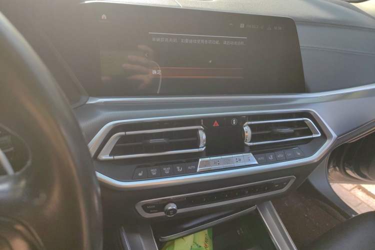 Used BMW X5  Audio And AC Panel