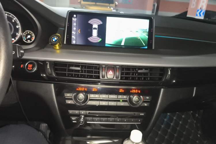 Used BMW X5  Audio And AC Panel