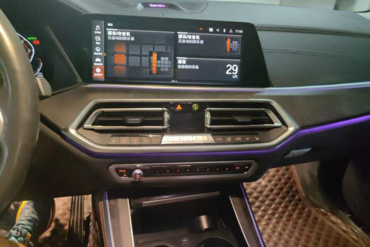 Used BMW X5 2019 xDrive40i M Sport Package Audio And AC Panel