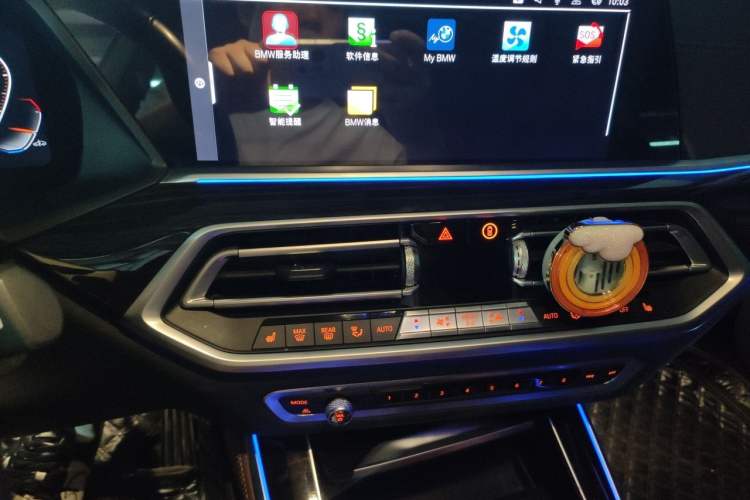 Used BMW X5 2019 xDrive40i M Sport Package Audio And AC Panel