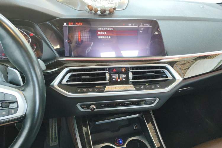 Used BMW X5 2019 xDrive40i M Sport U.S. specification Audio And AC Panel