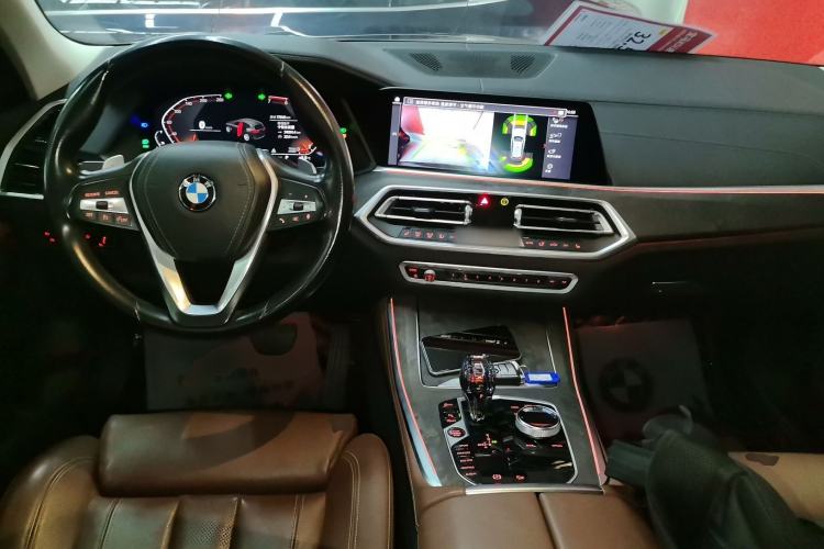 Used BMW X5 2019 xDrive30i X Design Package Center Console