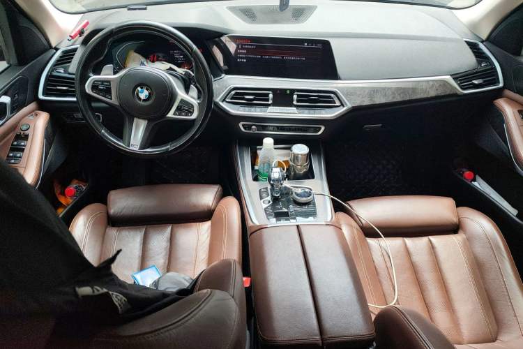 Used BMW X5 2019 xDrive40i M Sport Package Center Console