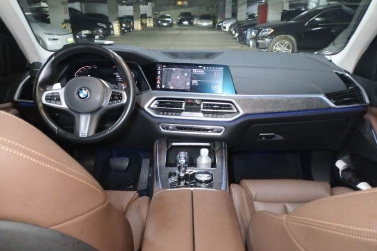 Used BMW X5 2019 xDrive30i M Sport Package Center Console