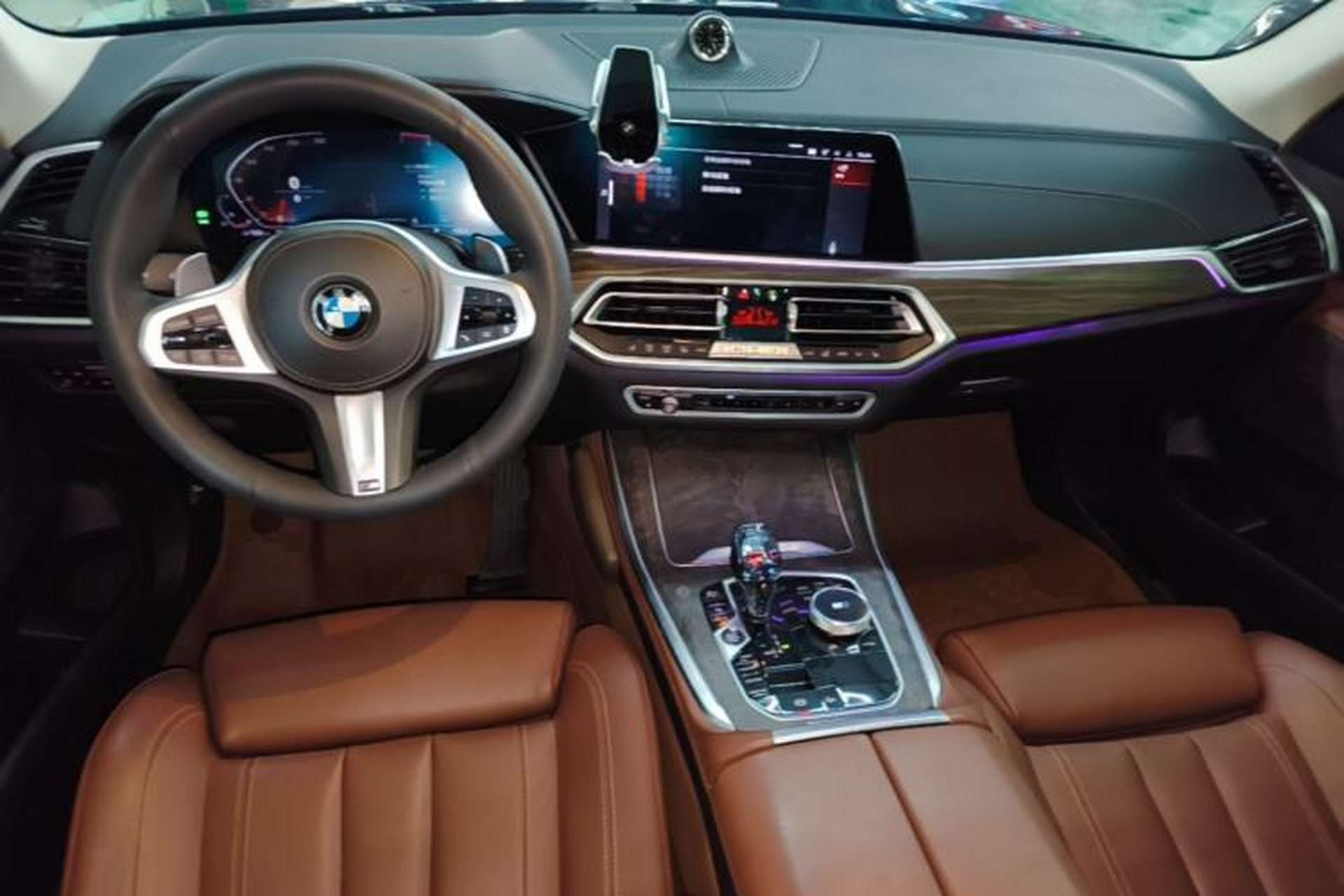 Used BMW X5 2019 xDrive30i M Sport Package Center Console