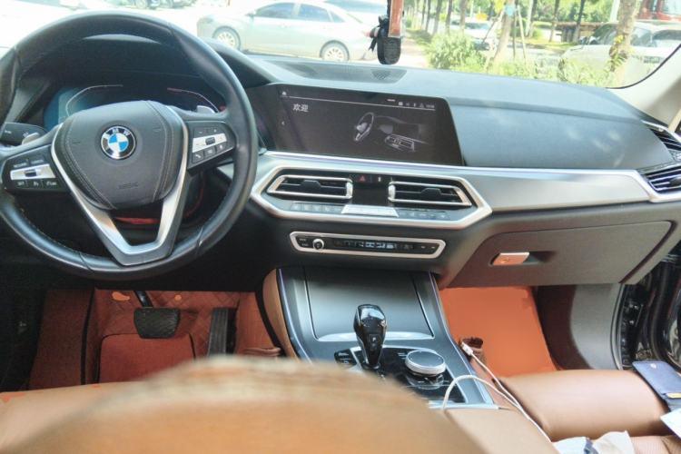 Used BMW X5  Center Console