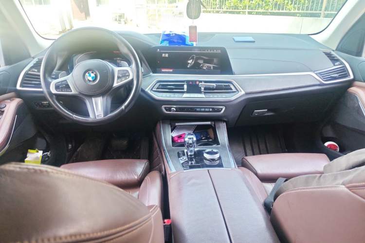Used BMW X5 2019 xDrive40i M Sport Package Center Console