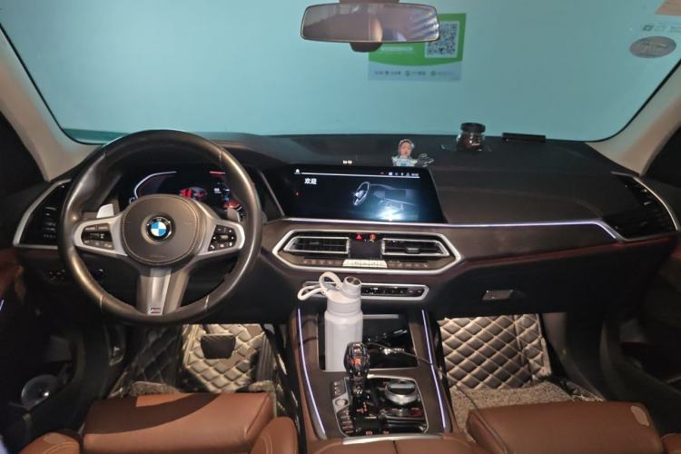 Used BMW X5 2019 xDrive30i M Sport Package Center Console