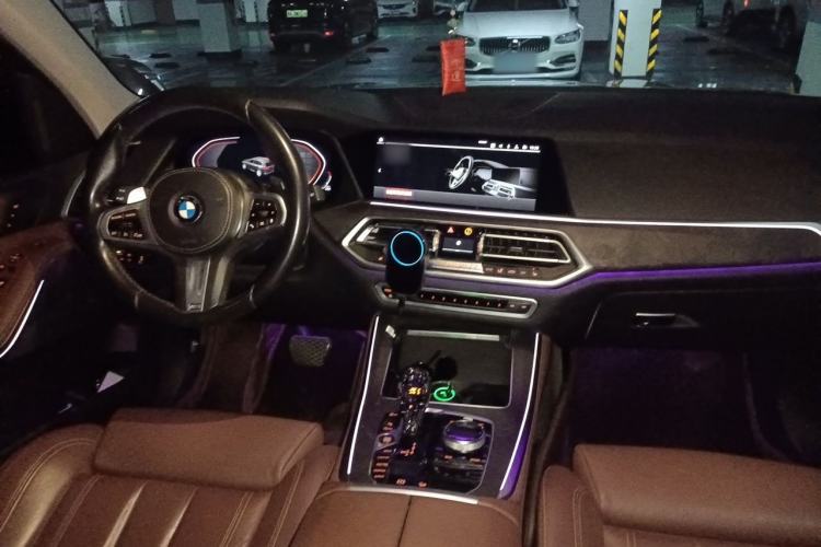 Used BMW X5 2019 xDrive40i M Sport Package Center Console