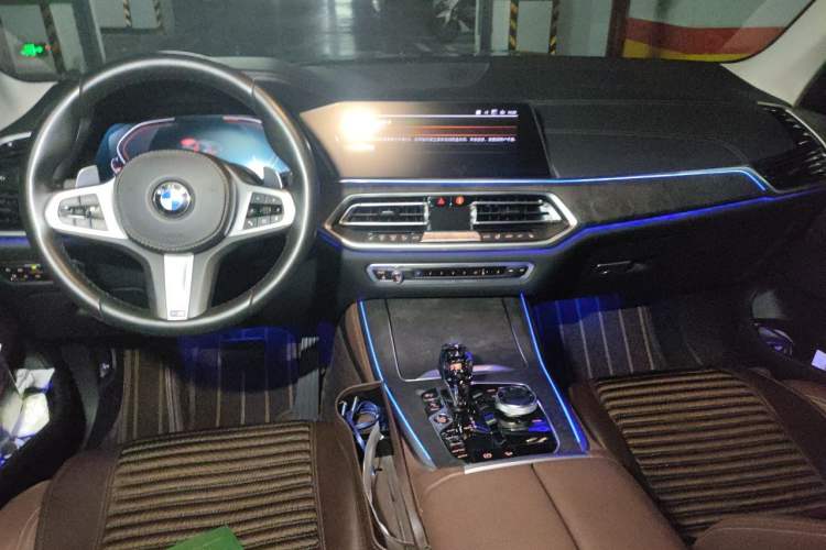 Used BMW X5 2019 xDrive40i M Sport Package Center Console